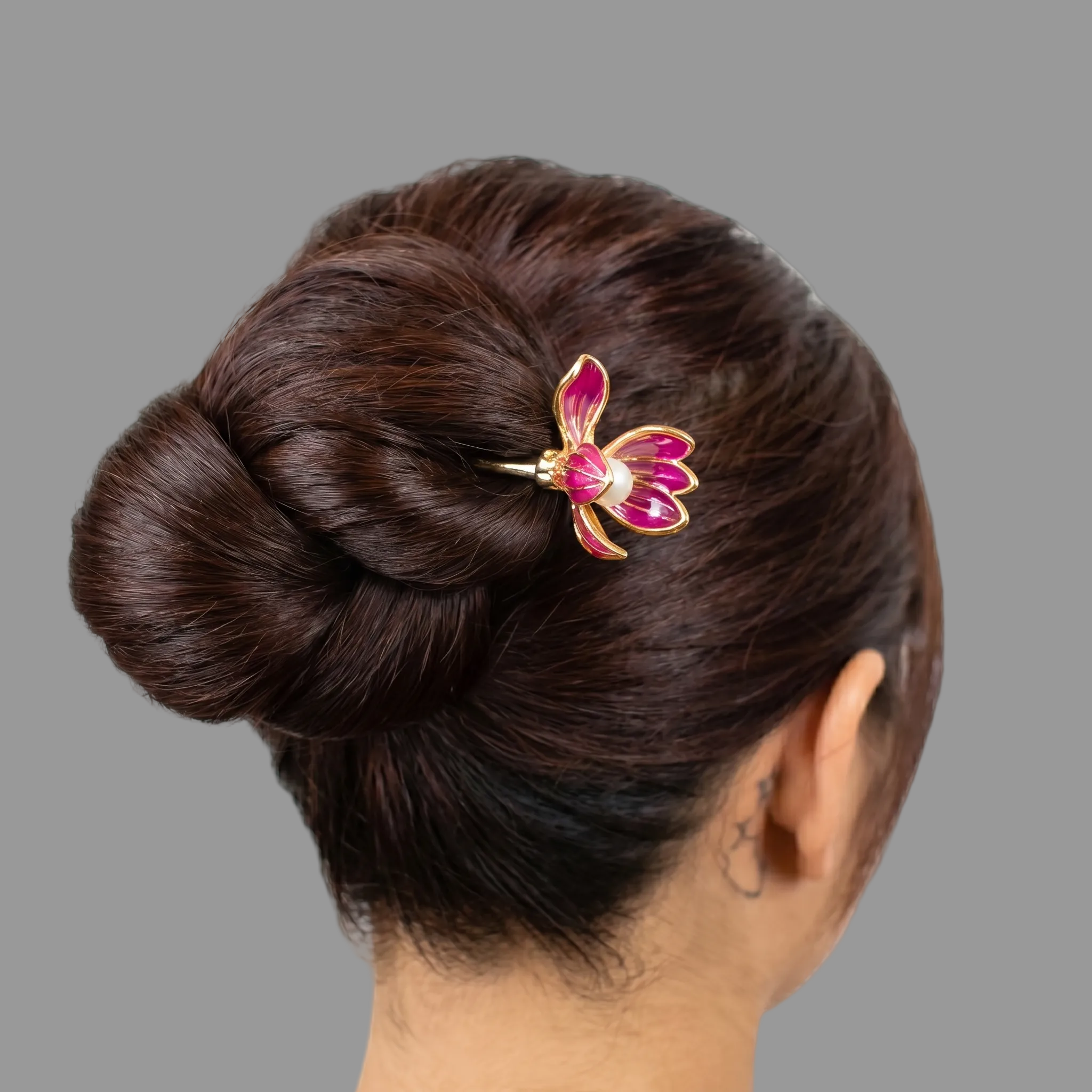 Moonlit Plum Blossom | 14k Gold Plated Copper & Shell Pearl Hairpin