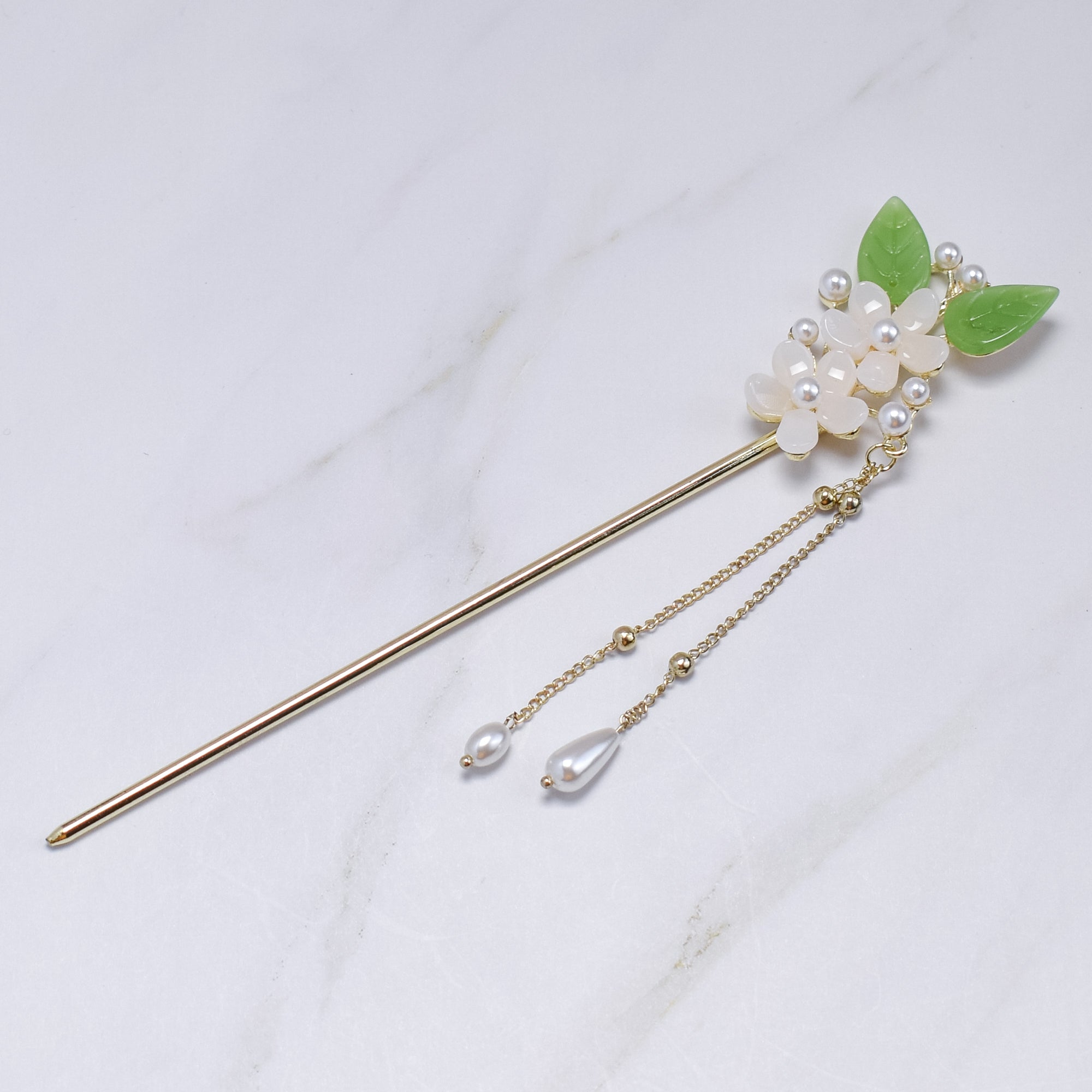 Jade Blossom Pearl Hairpin – White Petals, Green Leaves & Gold Chain Drop