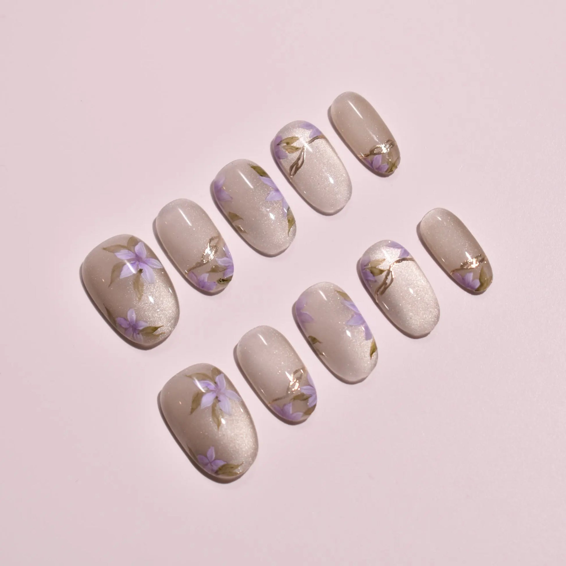Violet Silk Radiance | Hand-Painted Wafu Velvet Cat-Eye Nails Bling Empire