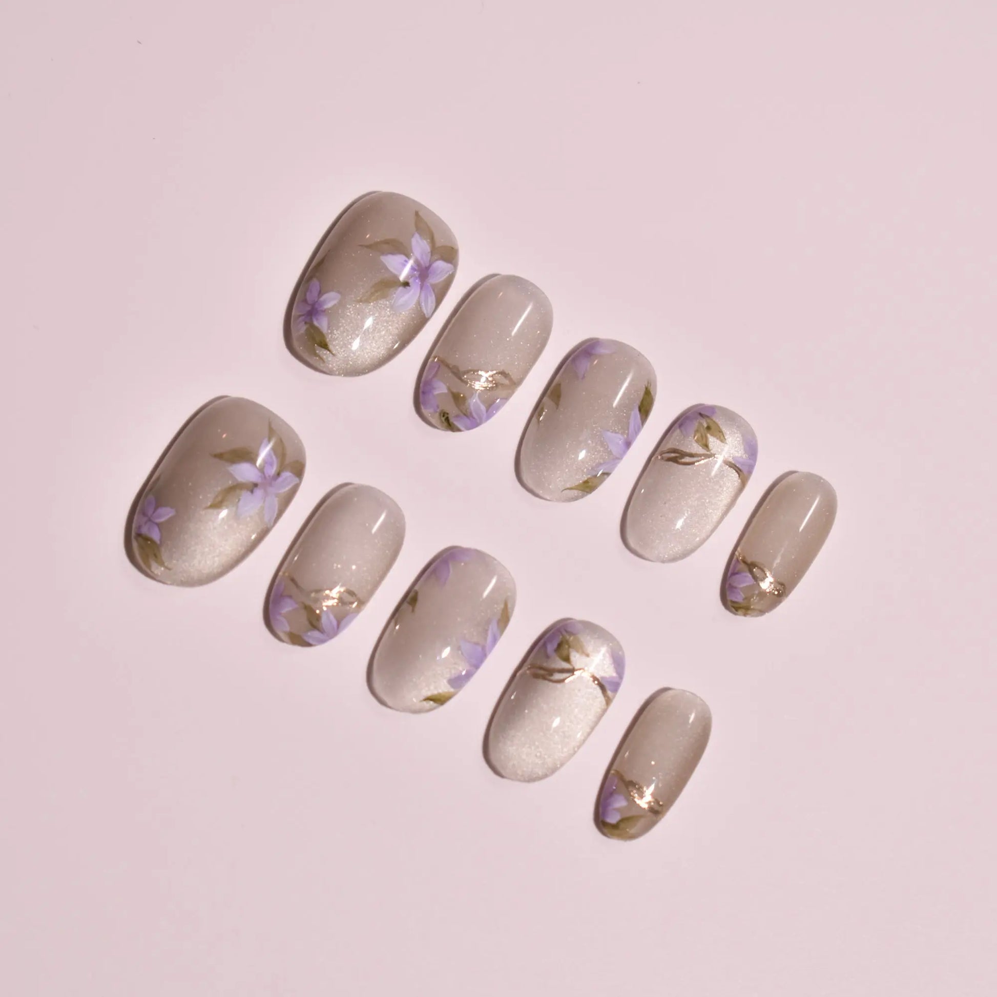 Violet Silk Radiance | Hand-Painted Wafu Velvet Cat-Eye Nails Bling Empire