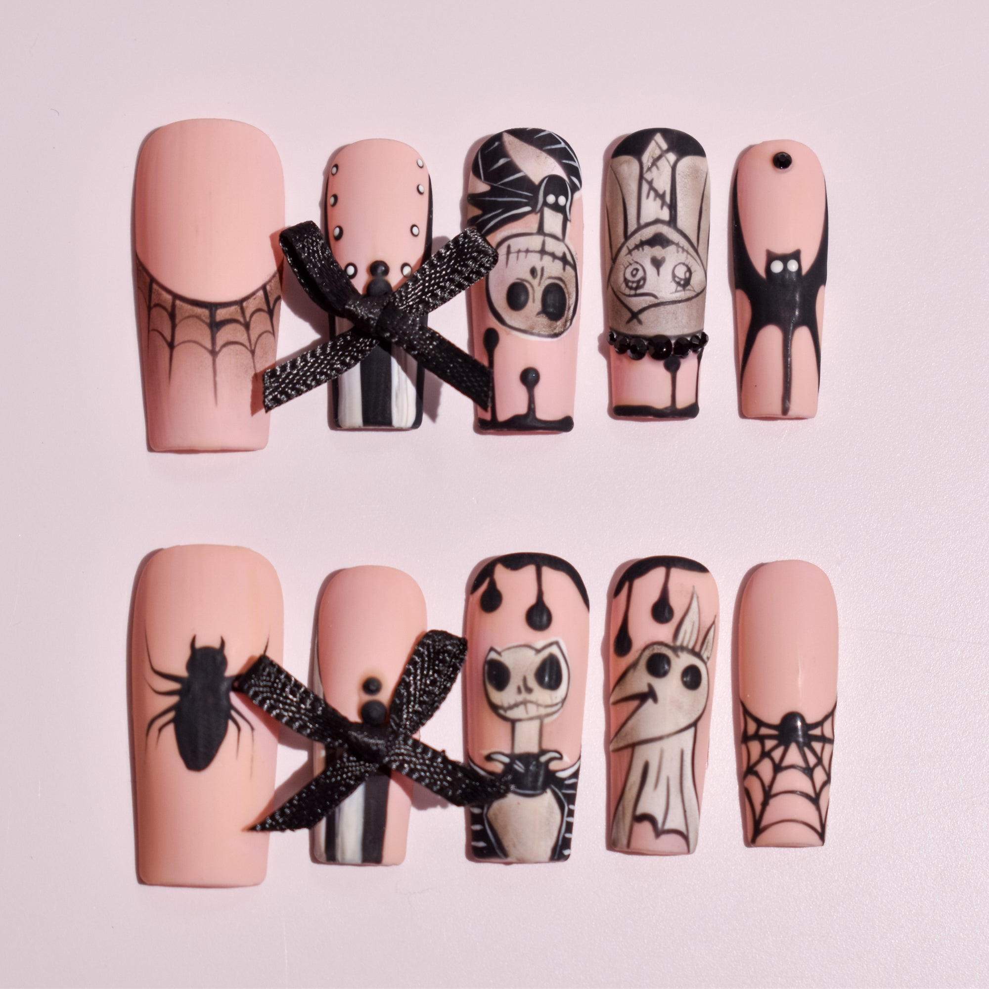 Kuro Gothic Parade | Spooky Coffin Press-On Nails