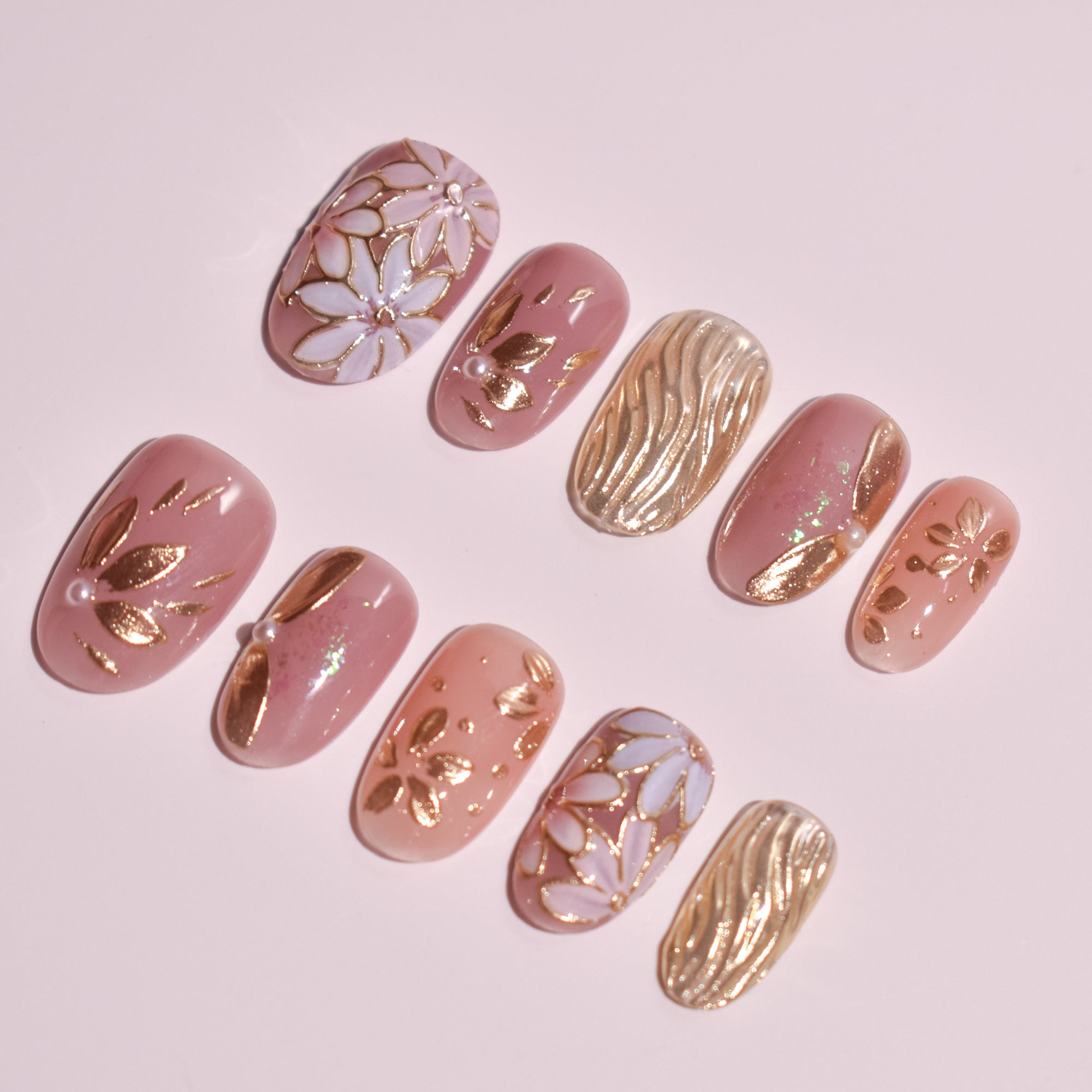 Hana Kintsugi | Oval Blush Gold Floral Press-On Nails