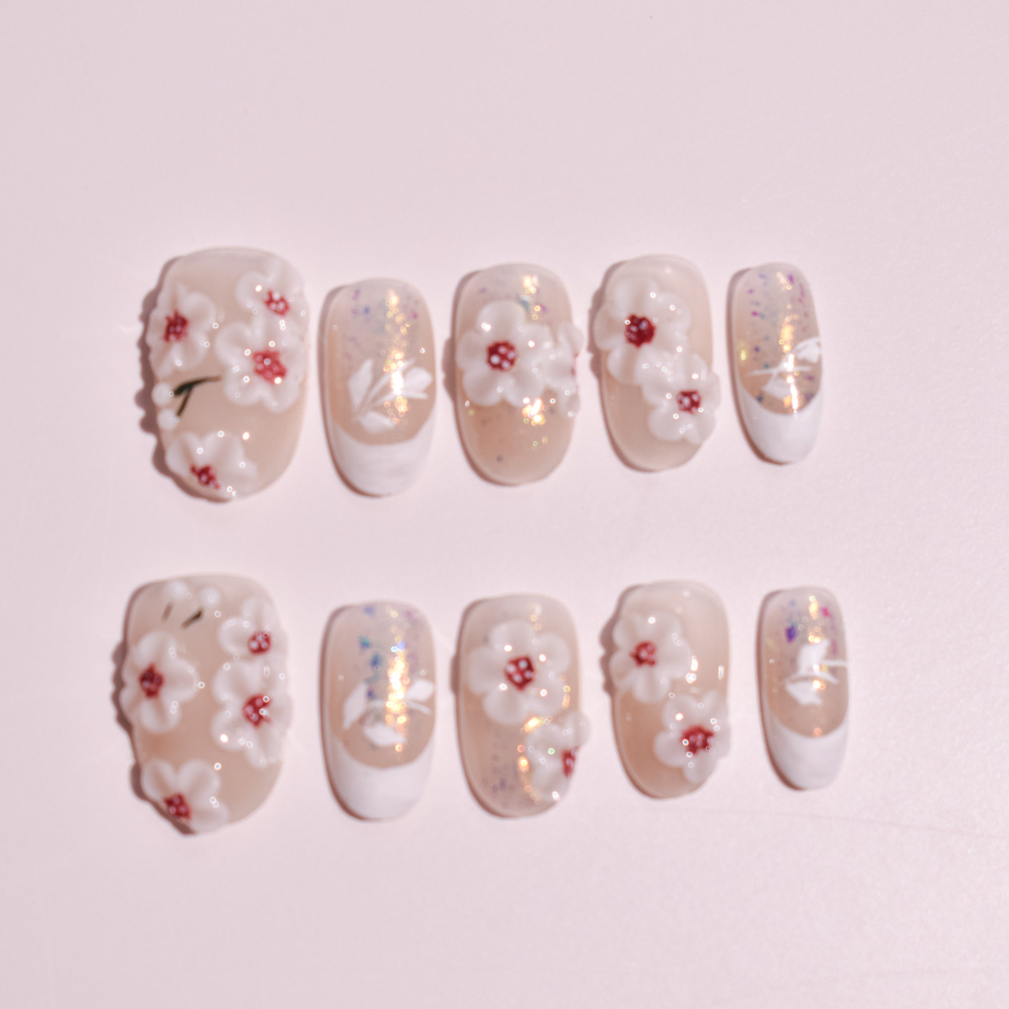 🌸 Shirayuki no Komorebi | Soft Floral Oval Press-On Nails