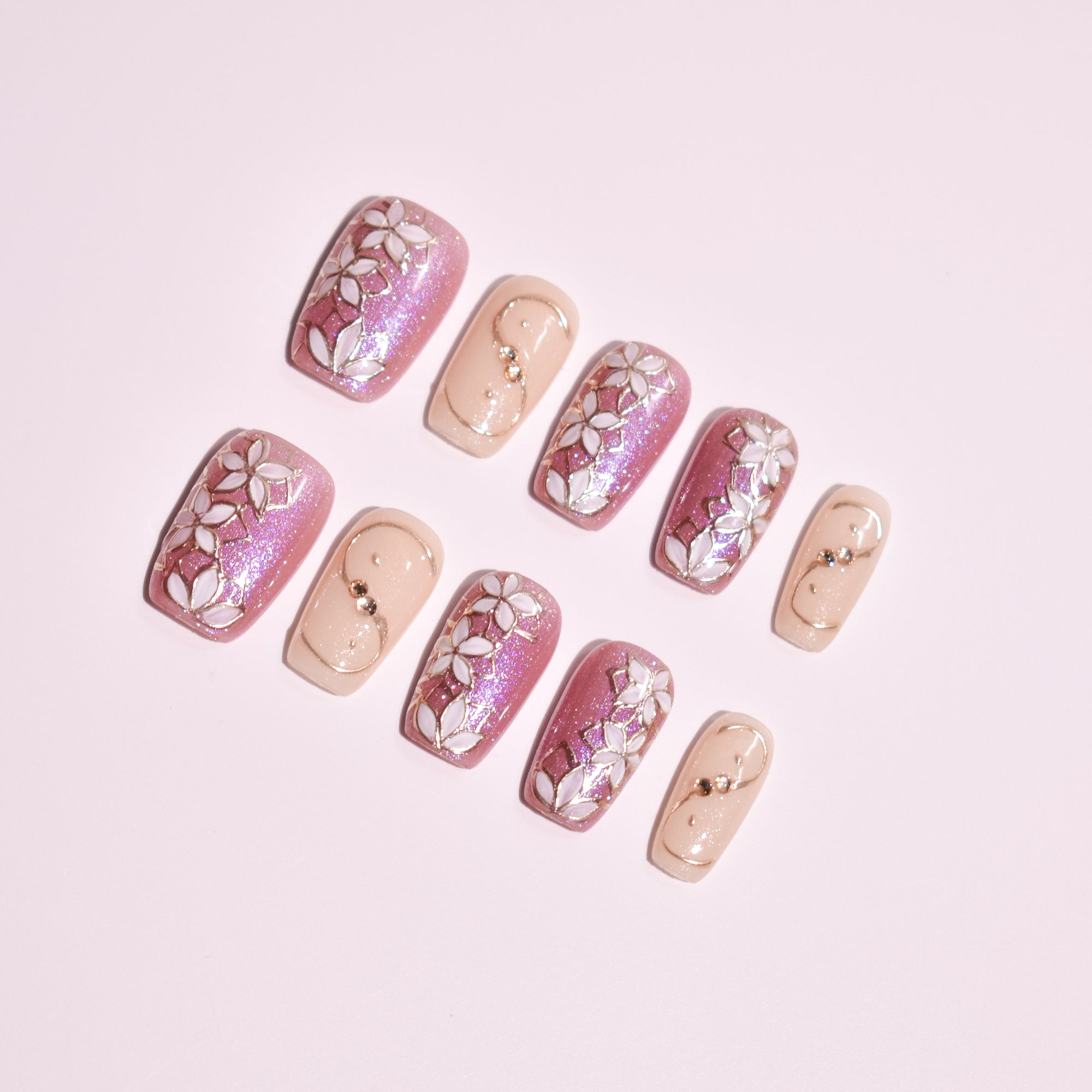 Rose Lattice Bloom | Medium Square Floral Press-On Nails with Gold Accents