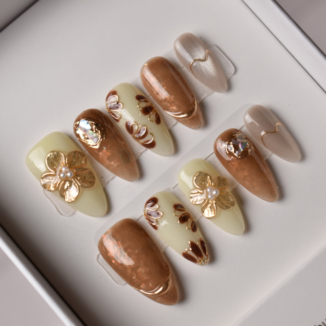 KIN TO CHA NO HANA (金と茶の花) – “Gold and Brown Blossoms” B1O27