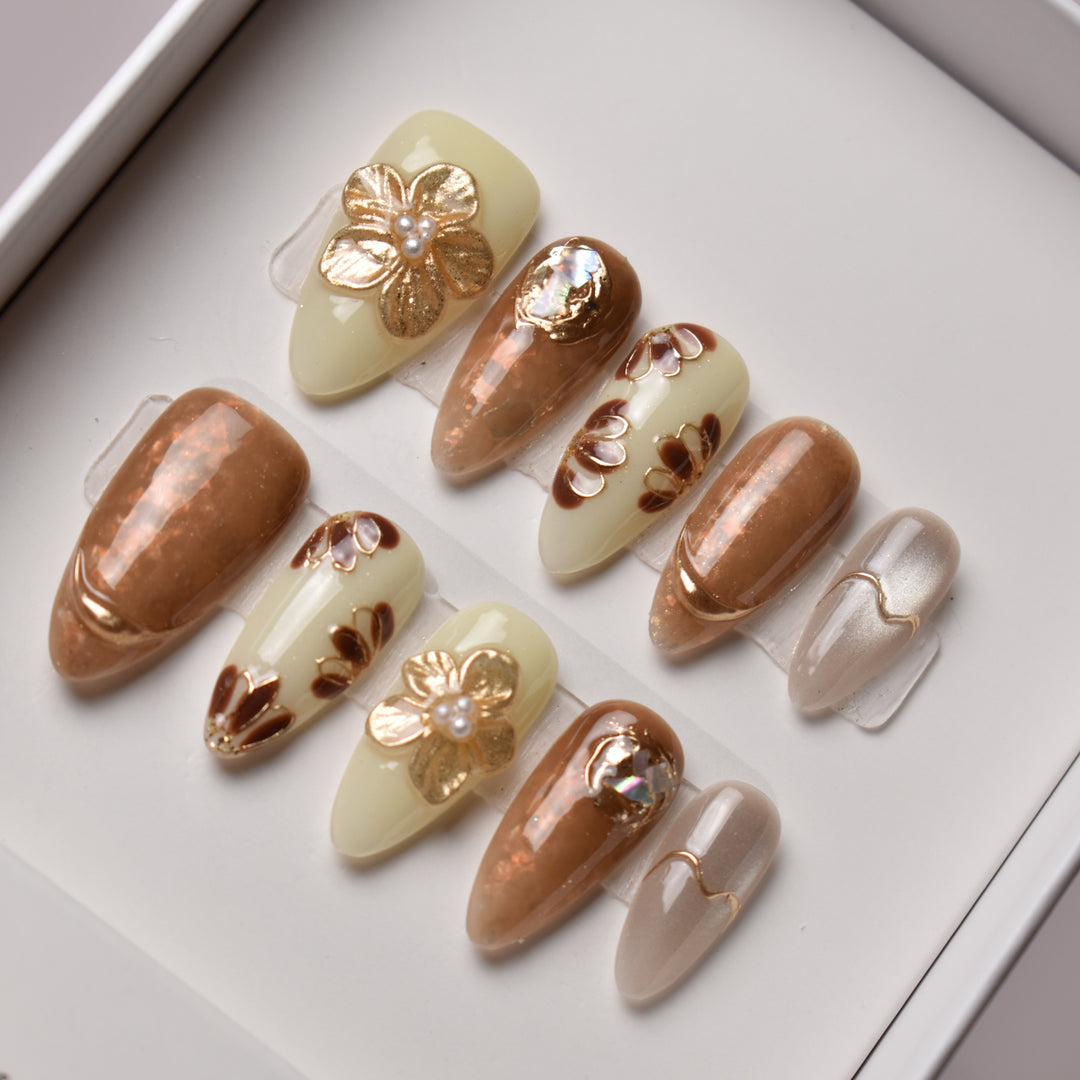 KIN TO CHA NO HANA (金と茶の花) – “Gold and Brown Blossoms” B1O27