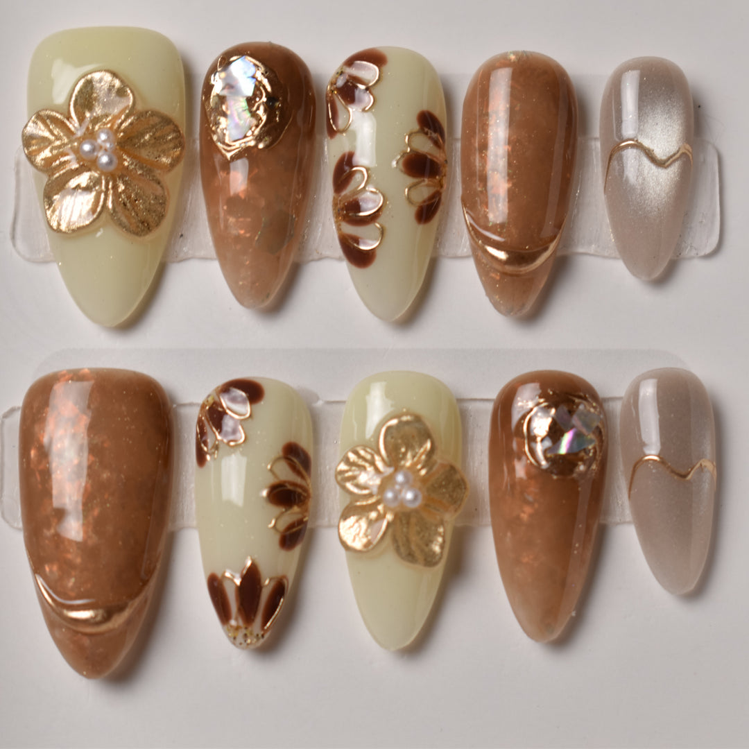 KIN TO CHA NO HANA (金と茶の花) – “Gold and Brown Blossoms” B1O27