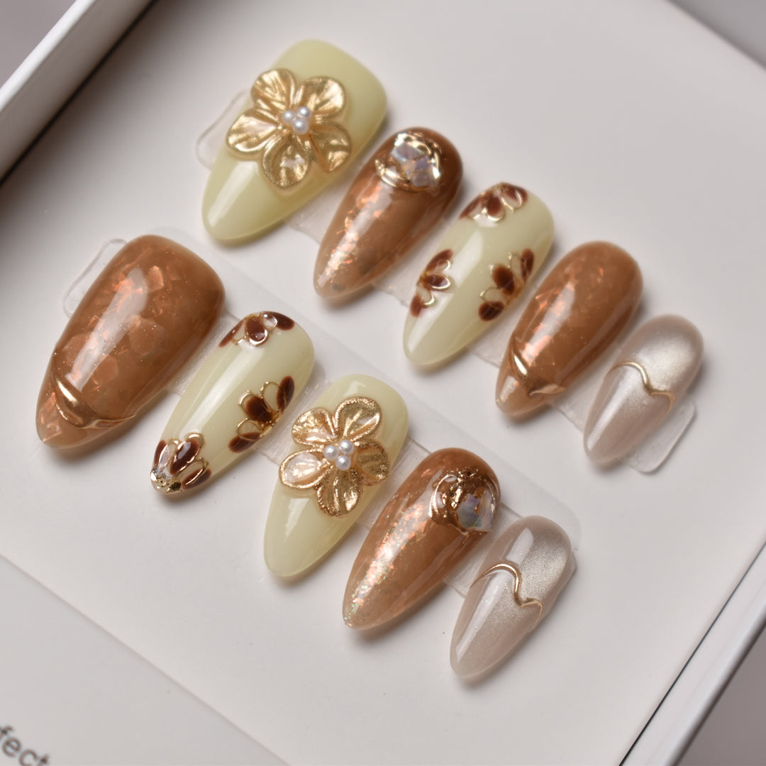 KIN TO CHAI (金と茶) – “Gold and Tea” B1O12