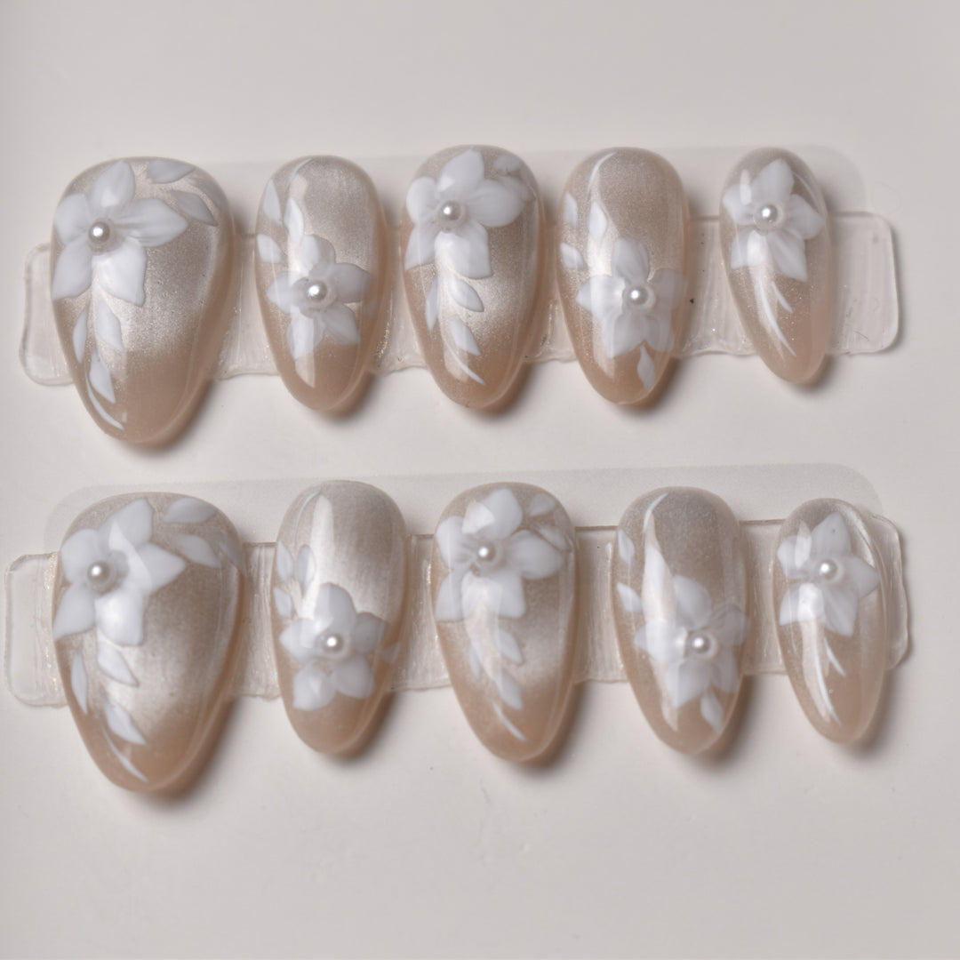 SHIROHANA NO YASOU (白花の野草) – “White Wild Blossoms” B1P83