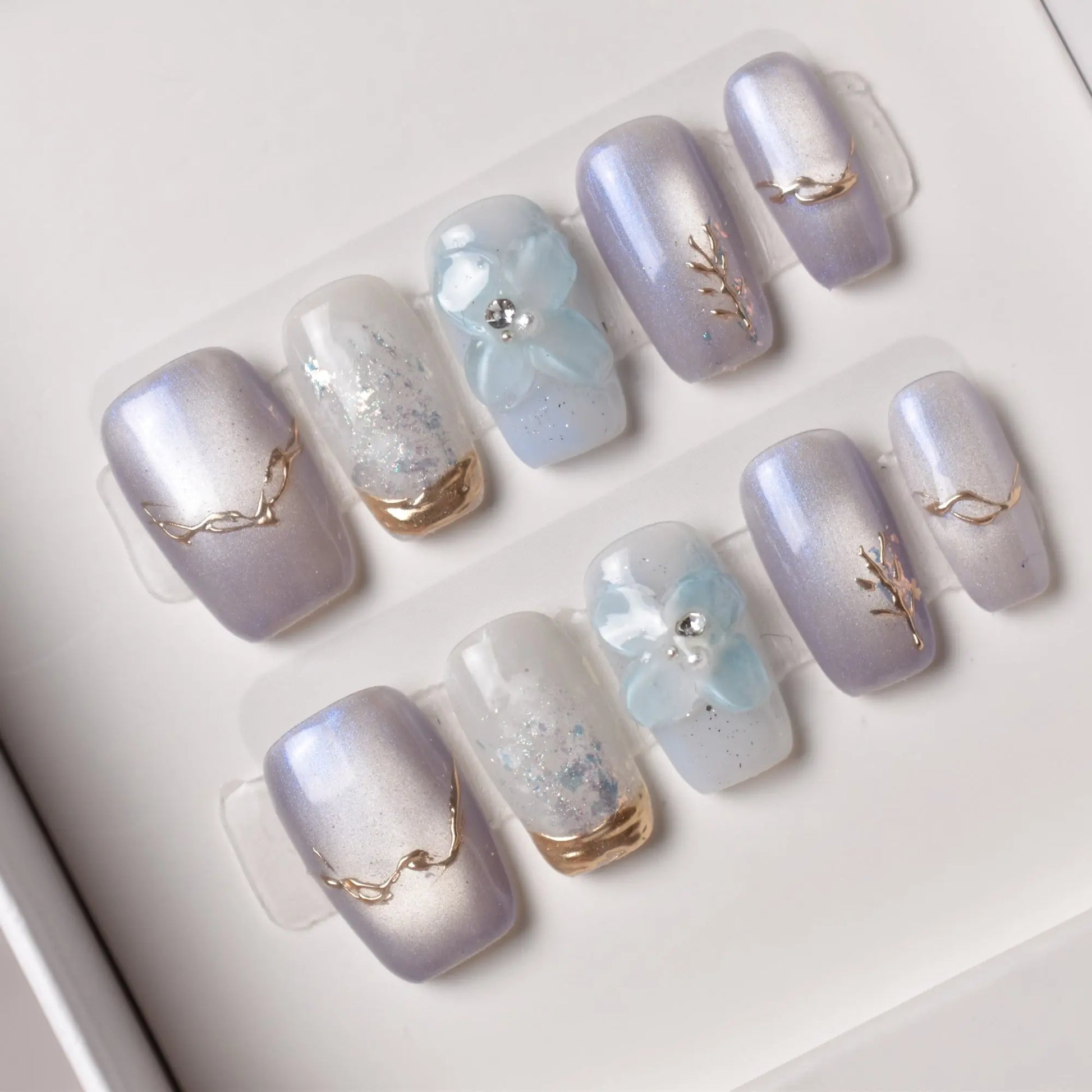 Shirokuma no Hana (白熊の花) – “Polar Bloom” Bling Empire Nails