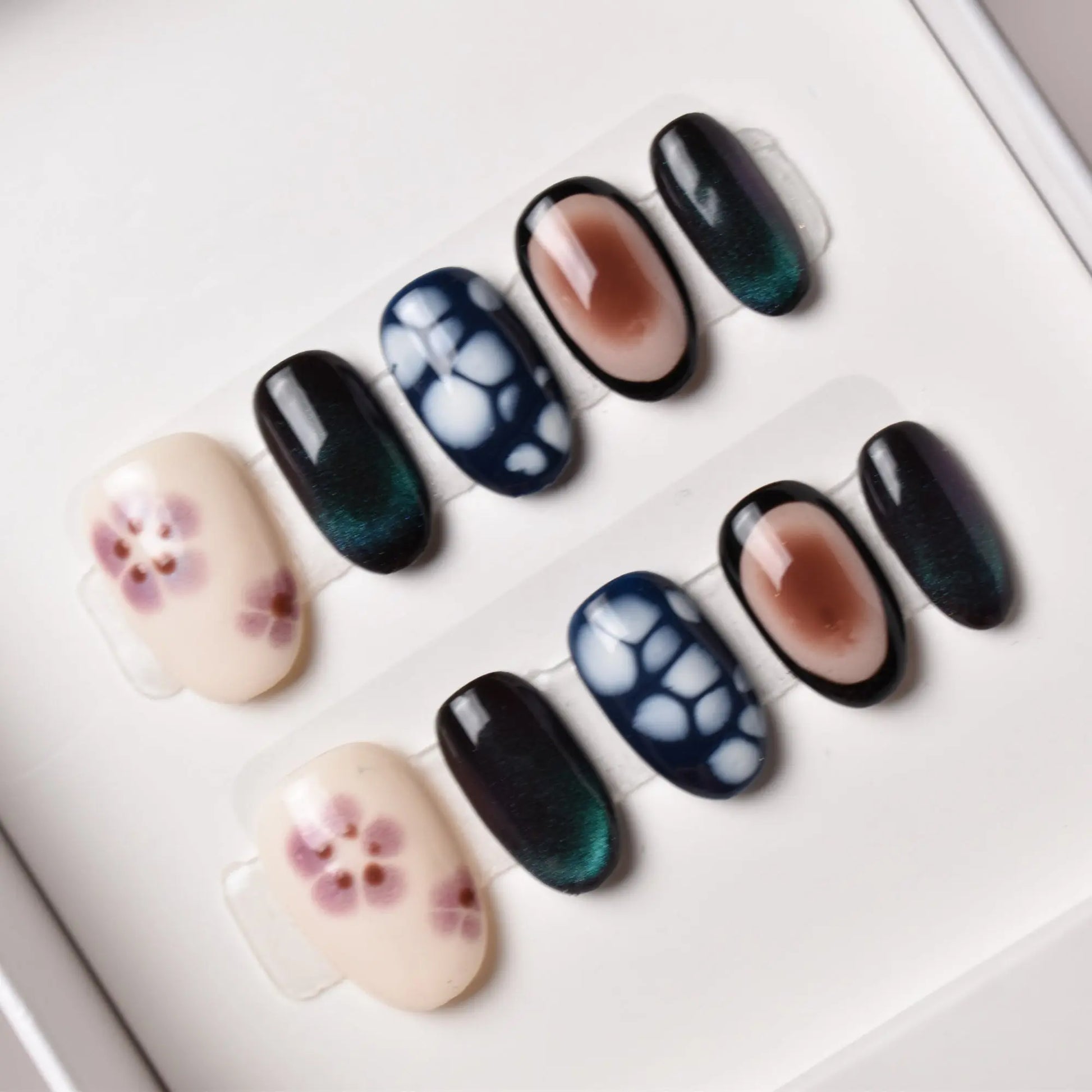 Komon no Umi (小紋の海) – “Patterned Sea” Bling Empire Nails