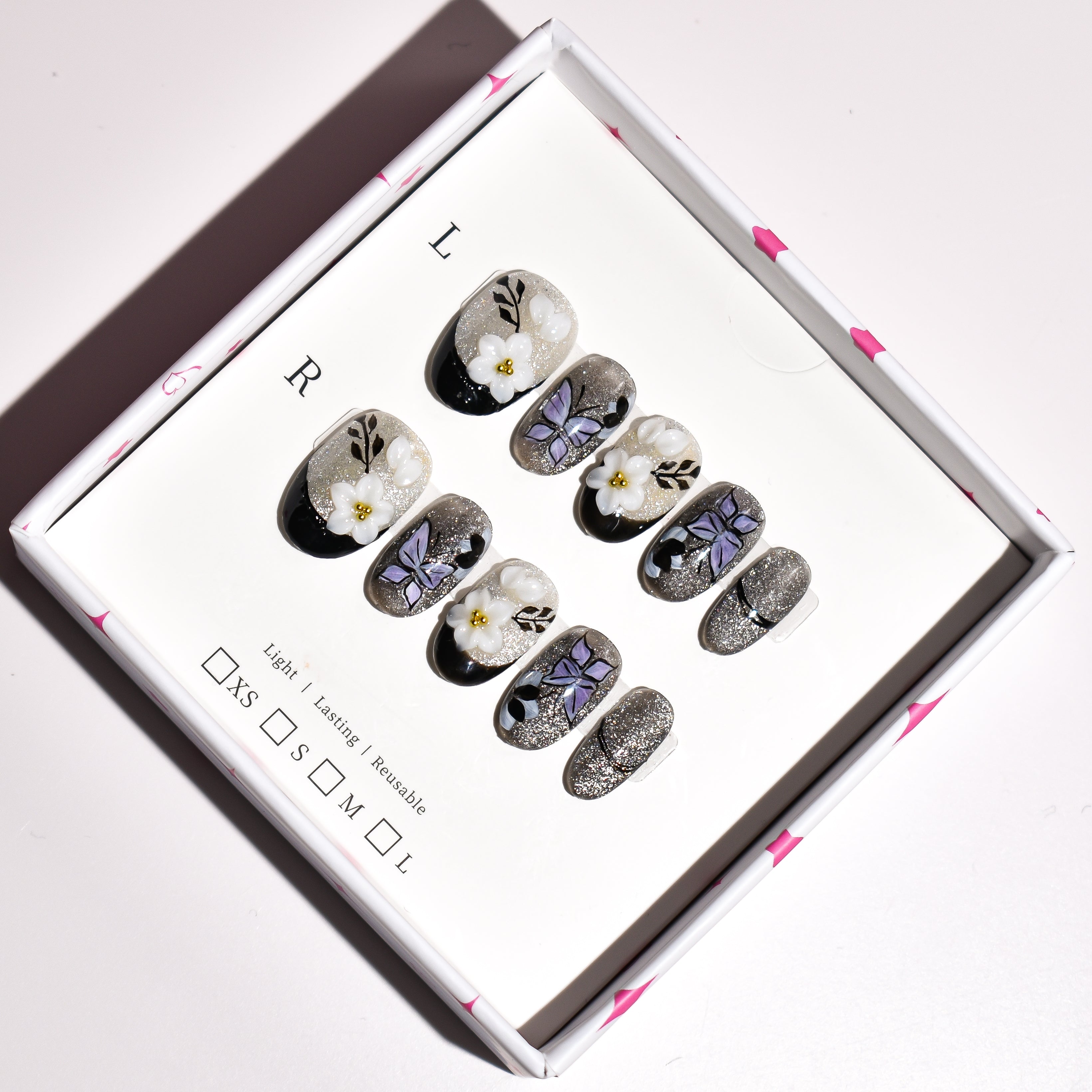 Silver Noir Bloom b2g64
