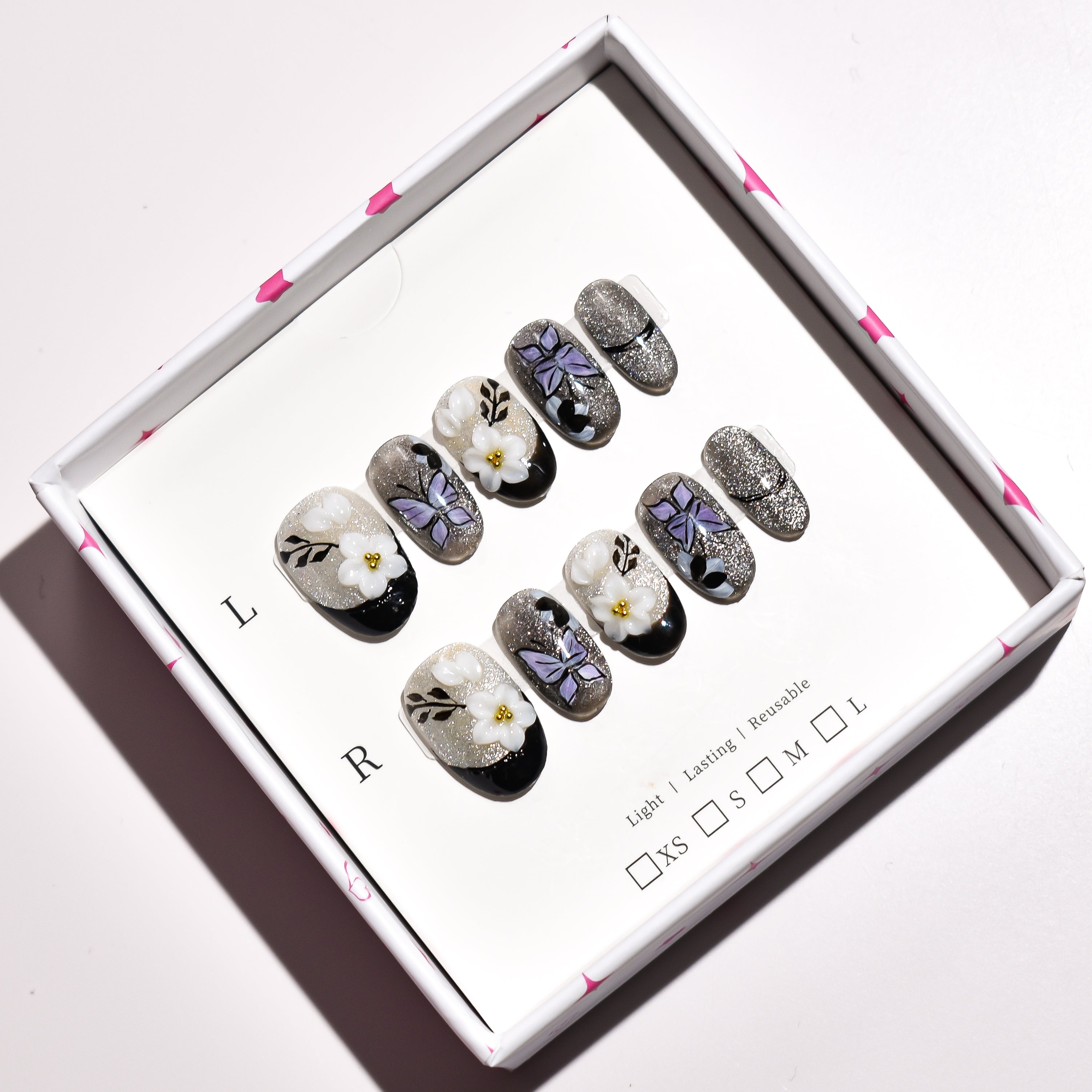 Silver Noir Bloom b2g64