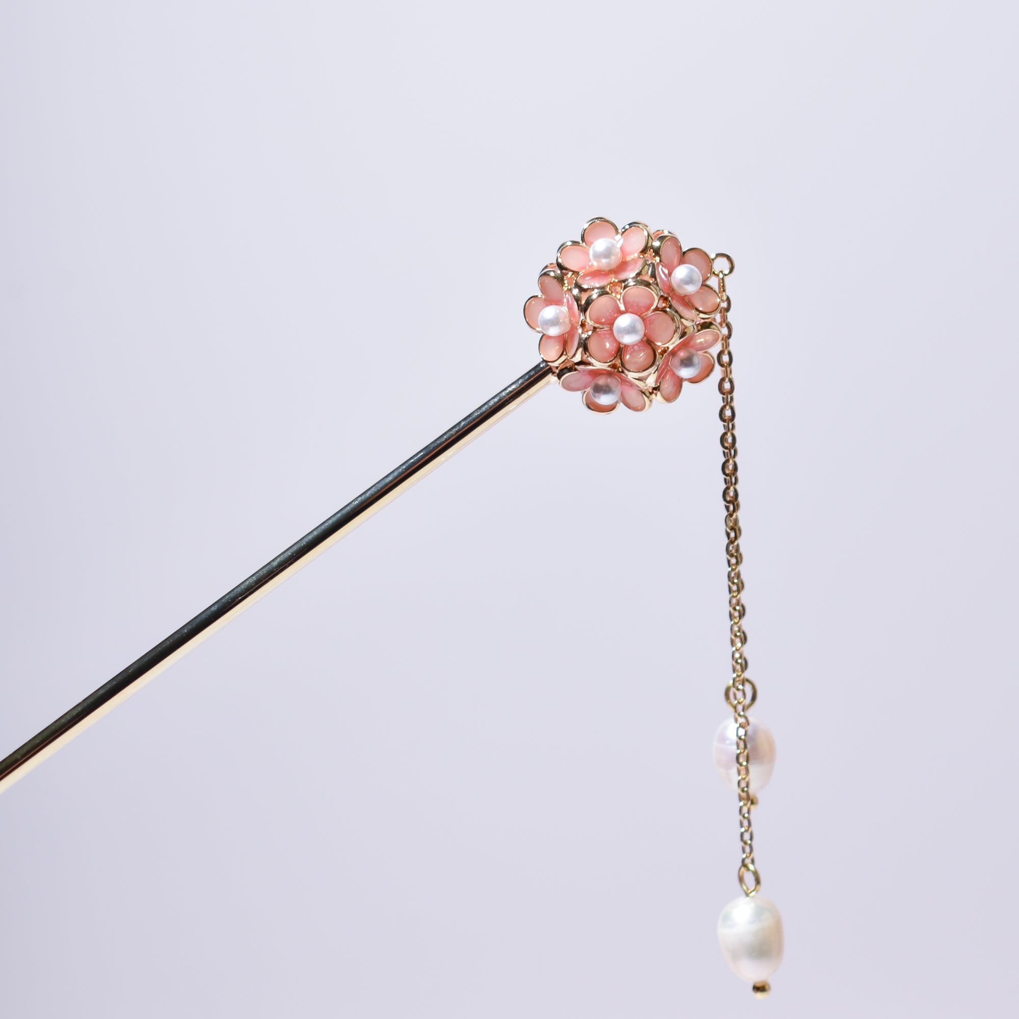 Sakura Hydrangea Sphere | 14k Gold Plated Freshwater Pearl Hairpin